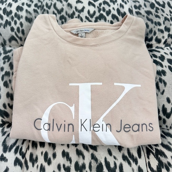 Calvin Klein Beige Fleece Crewneck Sweater Size Large - Picture 5 of 5